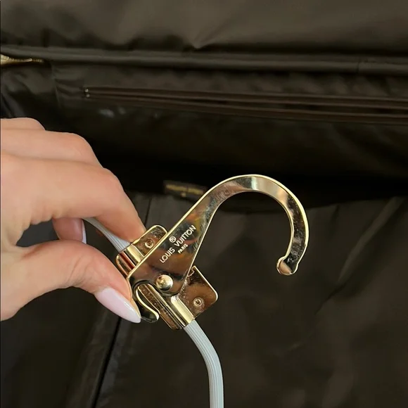 Louis Vuitton Authentic Pegas 55 Suitcase - Picture 12 of 16